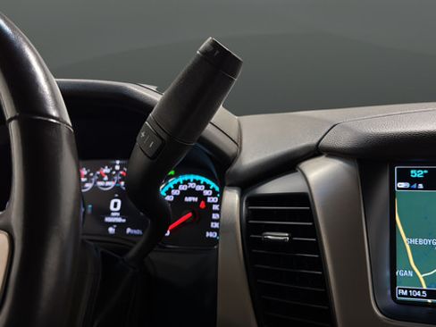 Used 2019 GMC Yukon Denali w/ Denali Ultimate Package AWD/4WD image 19