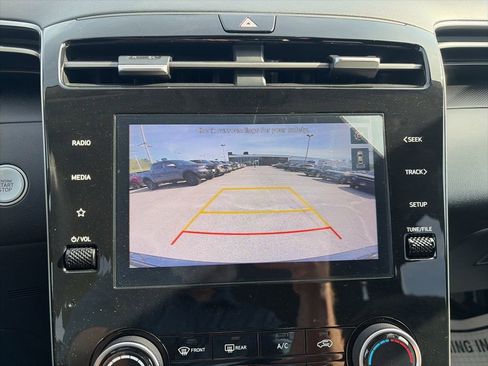 Certified 2023 Hyundai Tucson SEL w/ Winter Package AWD/4WD image 17