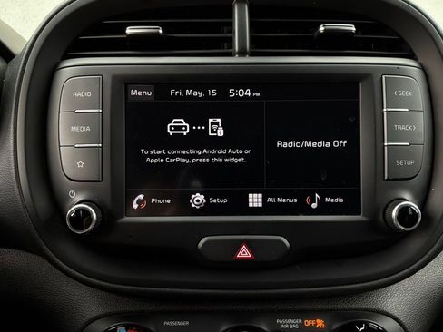 Used 2025 Kia Soul LX w/ LX Technology Package FWD image 25