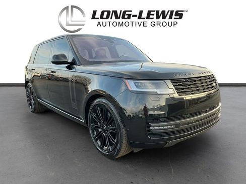 Used 2023 Land Rover Range Rover Long Wheelbase SE image 10