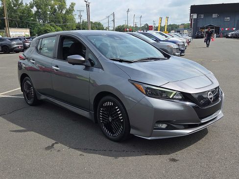 Used 2024 Nissan Leaf SV Plus FWD image 3