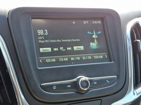 Used 2018 Chevrolet Equinox LS image 16