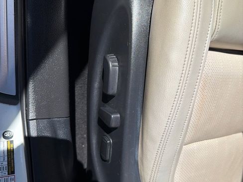 Used 2017 Nissan Maxima 3.5 SV image 13