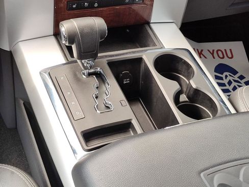 Used 2012 RAM 1500 Laramie w/ Protection Group image 20