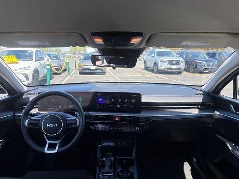 Used 2025 Kia K5 LXS image 32