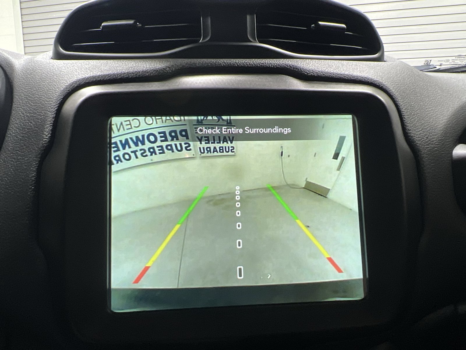 Used 2023 Jeep Renegade Latitude w/ Premium Group AWD/4WD image 17
