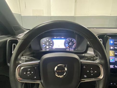 Used 2021 Volvo XC40 T5 R-Design w/ Protection Package Premier AWD/4WD image 14