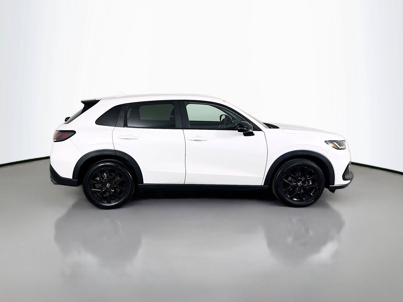 Certified 2023 Honda HR-V Sport image 16