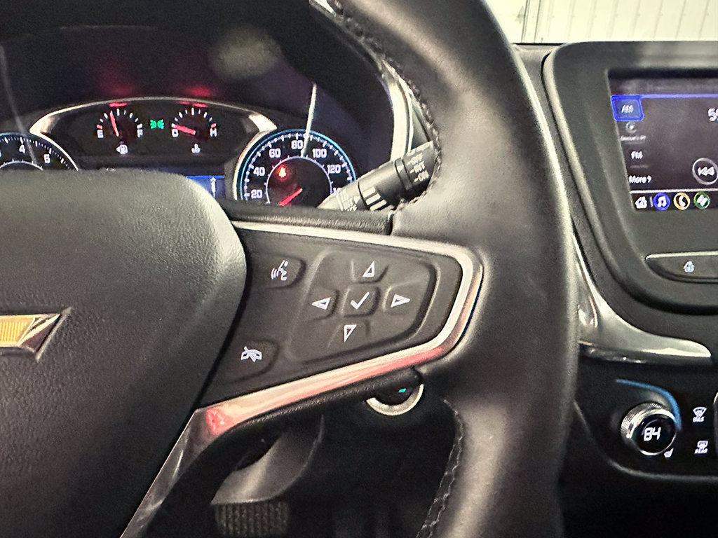 Used 2023 Chevrolet Equinox LT AWD/4WD image 37