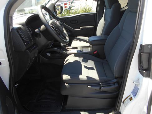 Used 2024 Nissan Frontier S w/ Technology Package RWD image 5
