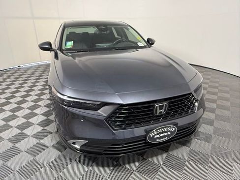 Used 2023 Honda Accord Touring image 8