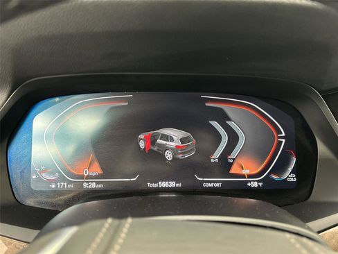 Used 2022 BMW X5 xDrive40i w/ Parking Assistance Package image 28