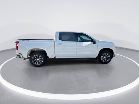 Used 2023 Chevrolet Silverado 1500 LT AWD/4WD image 9