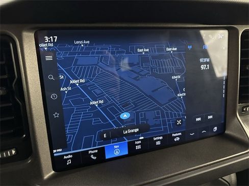 Used 2025 Ford Bronco Badlands image 17