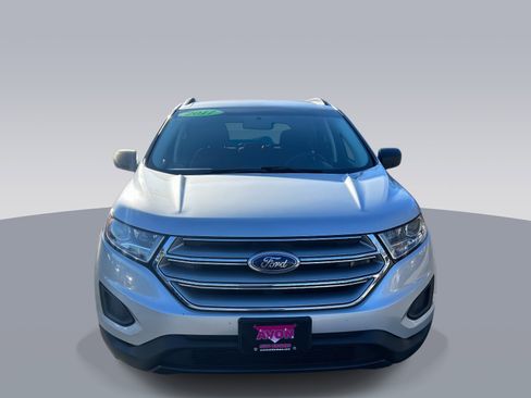 Used 2017 Ford Edge SE image 8