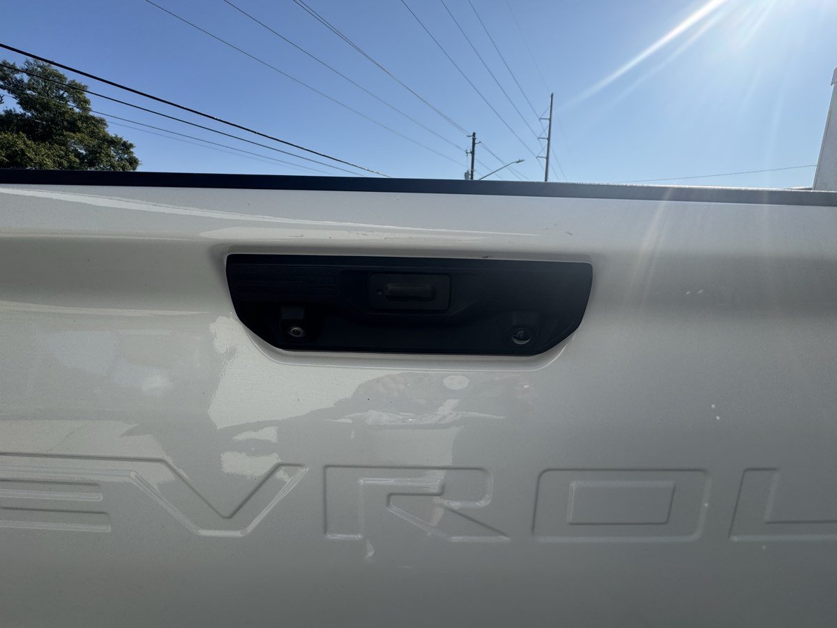 Used 2025 Chevrolet Silverado 3500 High Country w/ High Country Premium Package AWD/4WD image 25