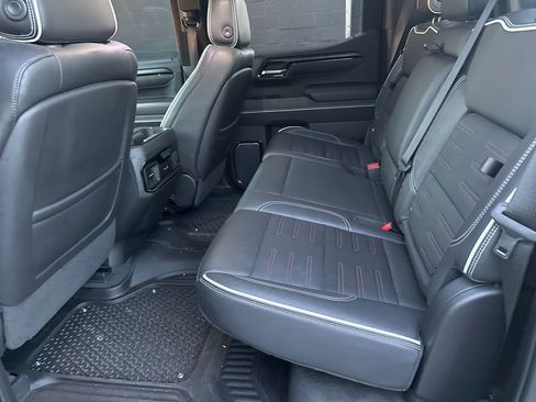 Used 2023 GMC Sierra 1500 AT4X image 8