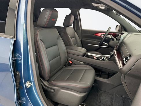 Used 2024 Chevrolet Traverse Z71 w/ LPO, Floor Liner Package AWD/4WD image 17