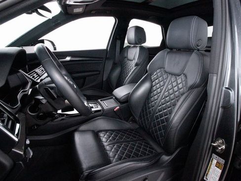 Used 2021 Audi SQ5 Prestige w/ Prestige Package image 28