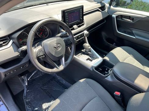 Used 2022 Toyota RAV4 XLE w/ Convenience Package AWD/4WD image 17