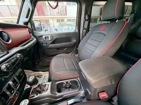 Used 2019 Jeep Wrangler Rubicon AWD/4WD image 19