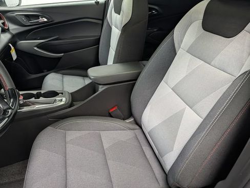 New 2026 Chevrolet Trax RS w/ Sunroof Package FWD image 10