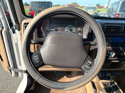 Used 1999 Jeep Wrangler Sahara AWD/4WD image 34