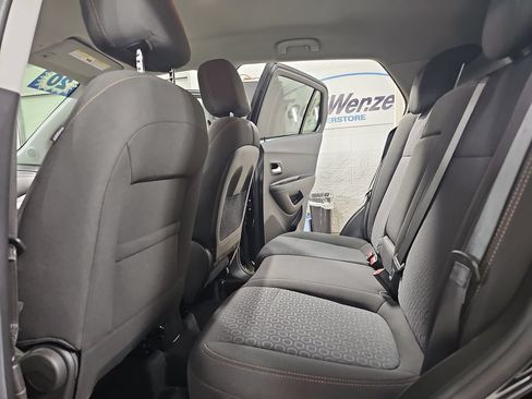 Used 2020 Chevrolet Trax LS w/ Tint and Cruise Package FWD image 17