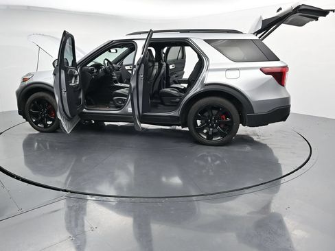 Used 2020 Ford Explorer ST w/ ST Street Pack AWD/4WD image 28