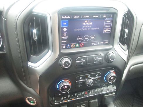 Used 2021 Chevrolet Silverado 1500 LT Trail Boss w/ Convenience Package II AWD/4WD image 31