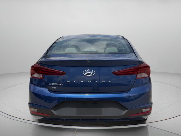 Used 2020 Hyundai Elantra SE FWD image 4