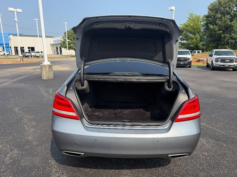 Used 2014 Hyundai Equus Signature RWD image 10