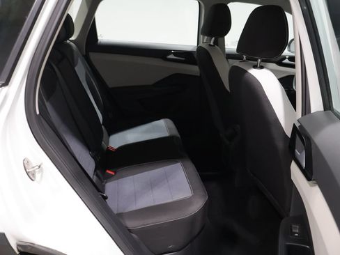 Used 2025 Volkswagen Taos S AWD/4WD image 20