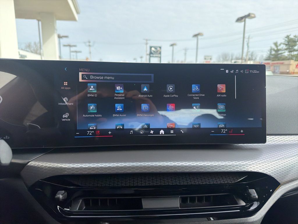 New 2026 BMW 330i xDrive Sedan w/ Convenience Package AWD/4WD image 35