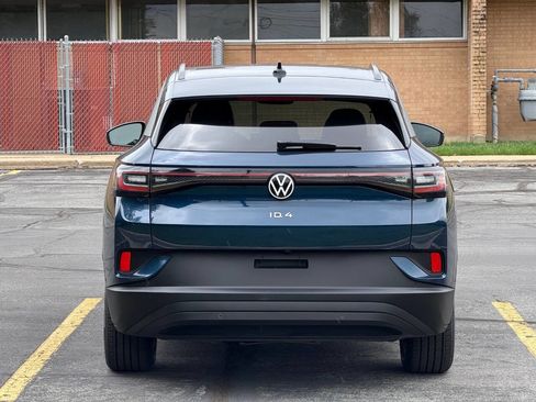 Used 2023 Volkswagen ID.4 2WD image 6