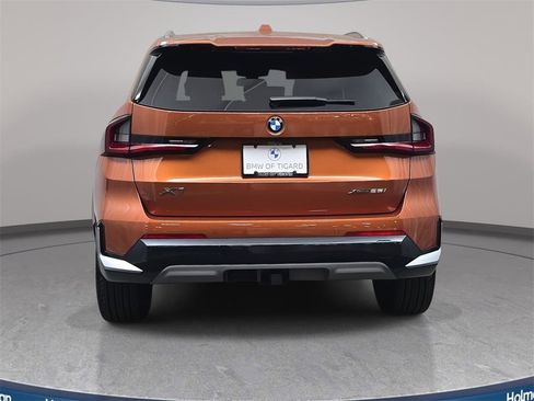 Used 2025 BMW X1 xDrive28i w/ Technology Package image 7