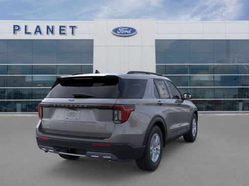 New 2026 Ford Explorer Active w/ Active Comfort Package image 8