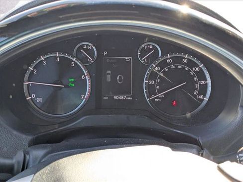 Used 2021 Lexus GX 460 Premium image 11