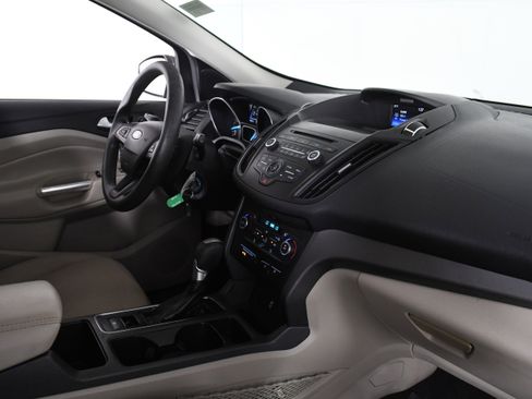 Used 2017 Ford Escape SE image 27