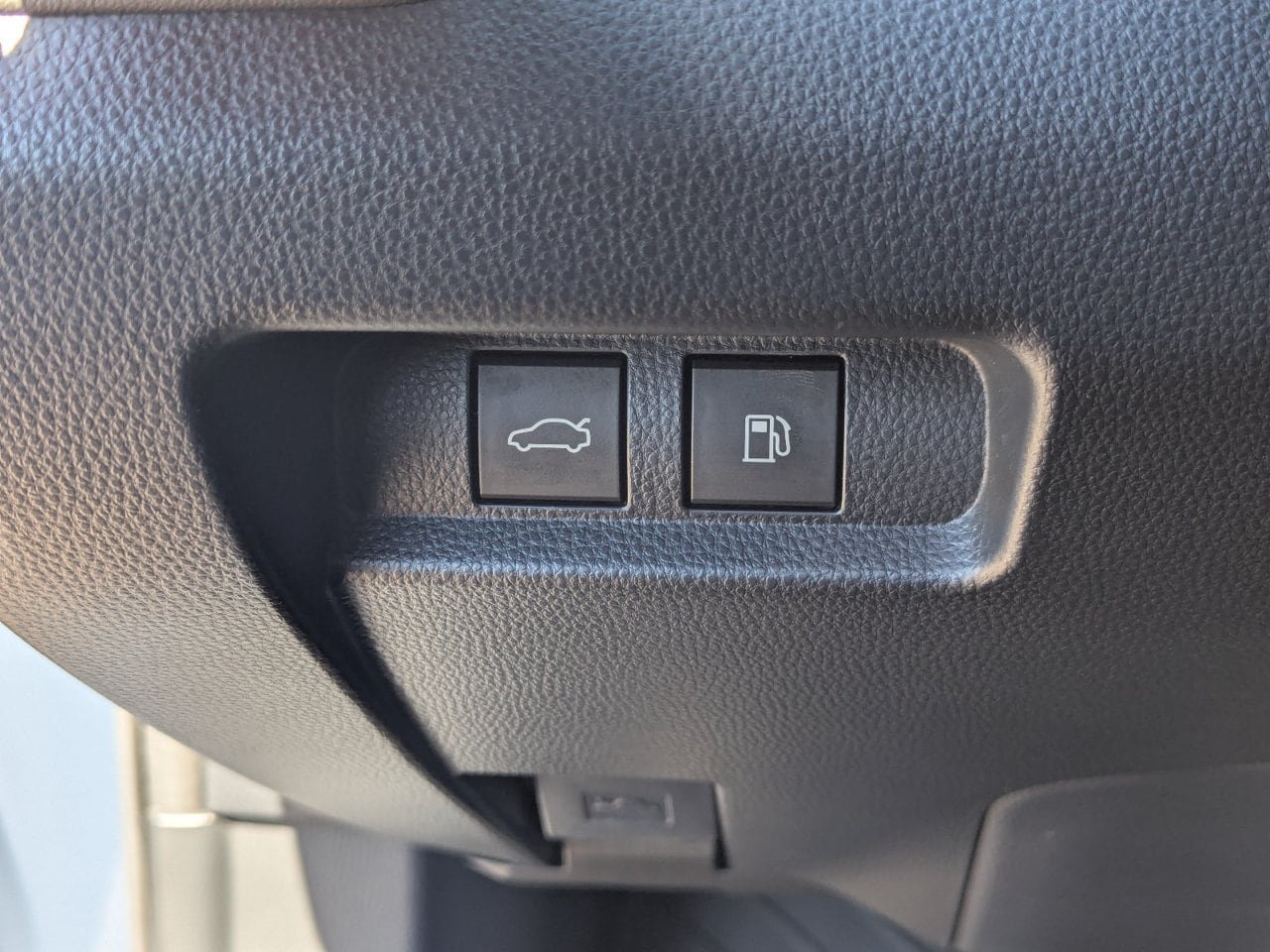 Used 2026 Toyota Crown AWD/4WD image 32
