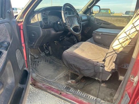 Used 1998 Dodge Ram 2500 Truck 4x4 Regular Cab image 10