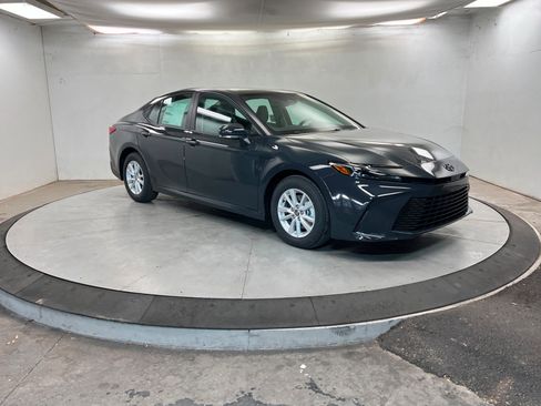 New 2026 Toyota Camry LE image 7