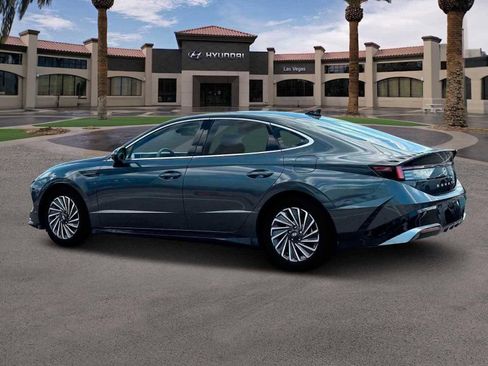 New 2025 Hyundai Sonata Limited image 4