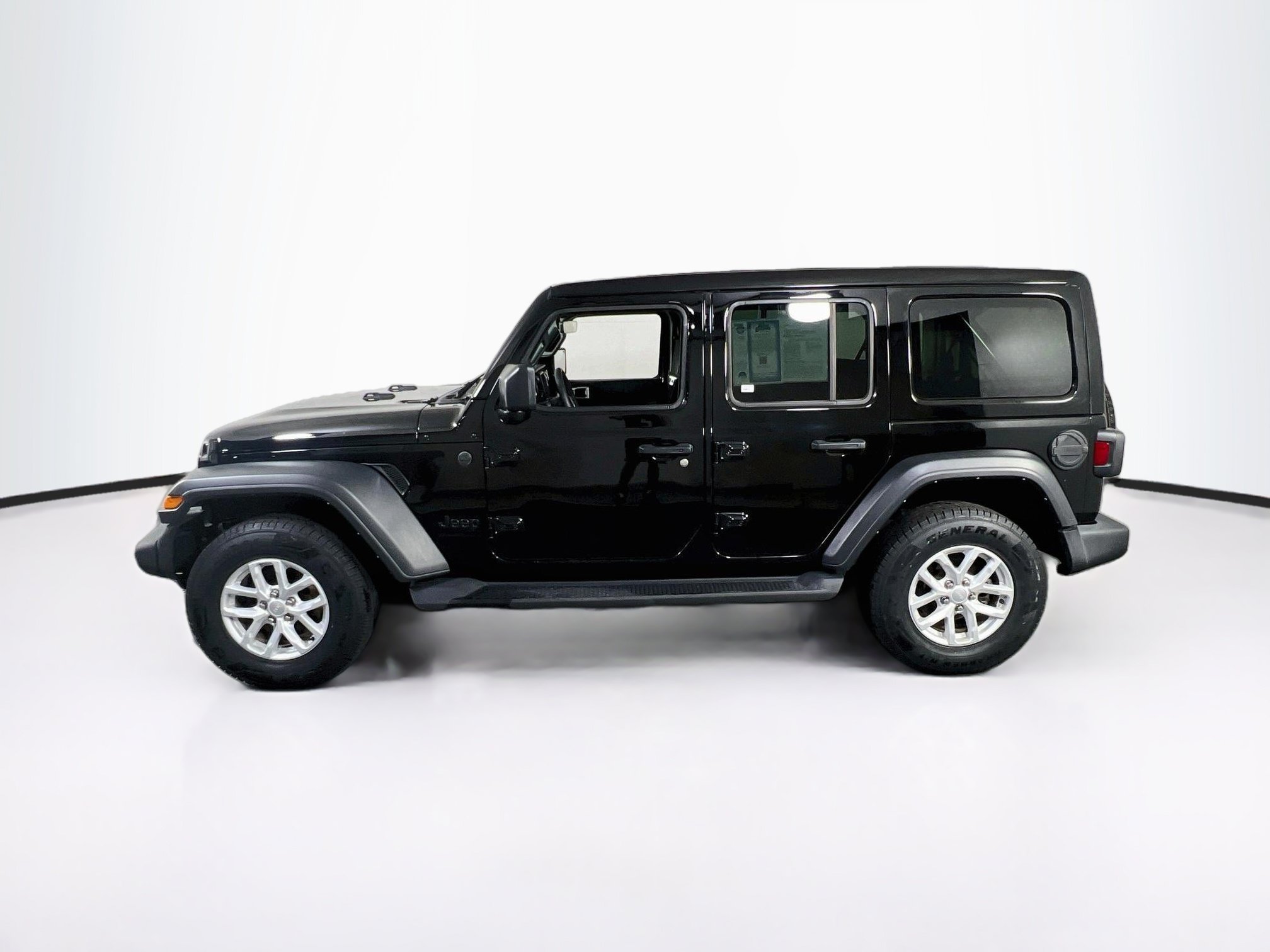 Used 2023 Jeep Wrangler Unlimited Sport w/ Sun And Sound Package AWD/4WD image 8