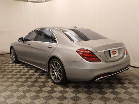 Used 2018 Mercedes-Benz S 560 Sedan image 3