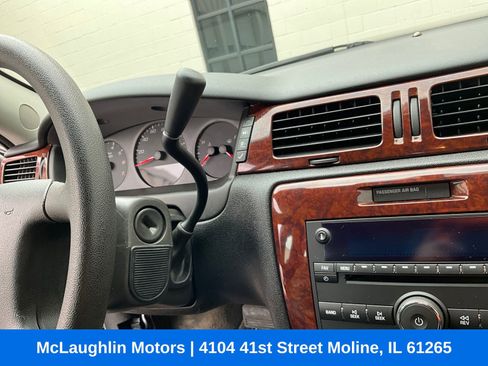 Used 2011 Chevrolet Impala LS image 22