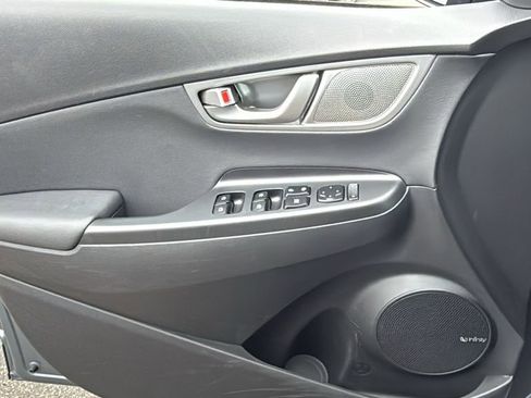 Used 2020 Hyundai Kona Ultimate image 25