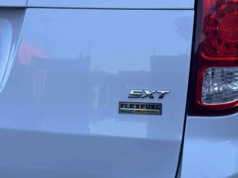 Used 2014 Dodge Grand Caravan SXT w/ Rear Park Assist Package FWD image 38