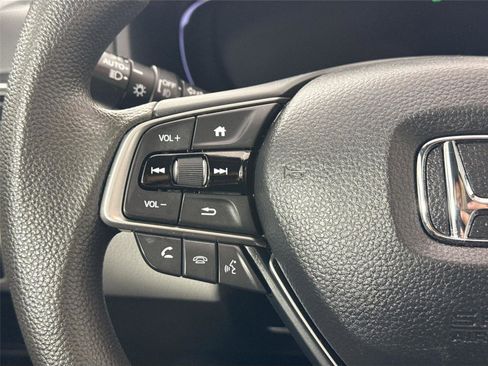 Used 2019 Honda Accord EX image 17