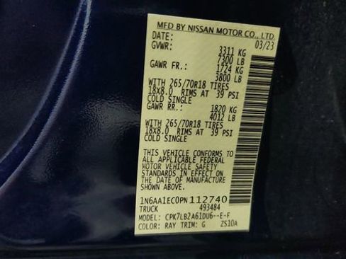 Used 2023 Nissan Titan SV image 23